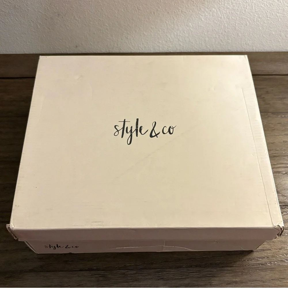 NIB [Style & Co.] Aloraa Square Toe Side Zip Ankle Suede Ankle Boots Women’s 9.5 - Picture 11 of 11